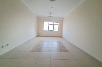 Apartment - 1 Bedroom - 2 Bathrooms for rent in New Al Taawun Road - Al Taawun - Sharjah