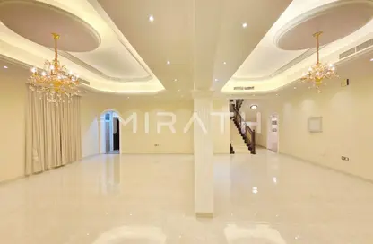 Villa - 4 Bedrooms - 5 Bathrooms for rent in Al Barsha South 2 - Al Barsha South - Al Barsha - Dubai