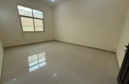 Apartment - Studio - 1 Bathroom for rent in Shakhbout City - Abu Dhabi