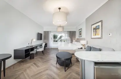 Apartment - Studio - 1 Bathroom for rent in Marriott Harbour Hotel and Suites - Dubai Marina - Dubai