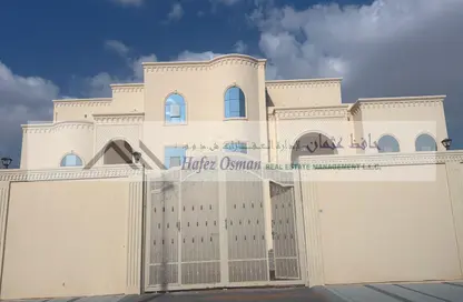 فيلا - 8 غرف نوم - 8 حمامات للايجار في بني ياس - أبوظبي