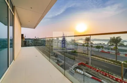 Apartment - 2 Bedrooms - 2 Bathrooms for sale in EMAAR Beachfront - Dubai Harbour - Dubai