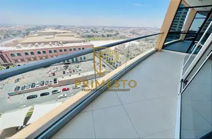شقة - 3 غرف نوم - 5 حمامات للايجار في يونايتد سكوير - الخالدية - أبوظبي