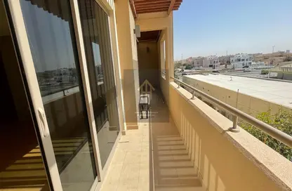 Balcony image for: Townhouse - 4 Bedrooms - 5 Bathrooms for rent in Yasmin Community - Al Raha Gardens - Abu Dhabi, Image 1