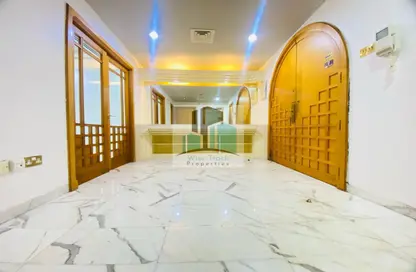 شقة - 2 غرف نوم - 2 حمامات للايجار في برج بينونة 1 - شارع الكورنيش - أبوظبي