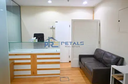 Office Space - Studio - 1 Bathroom for rent in The Regal Tower - Business Bay - Dubai Office Space - Studio - 1 Bathroom for rent in The Regal Tower - Business Bay - Dubai