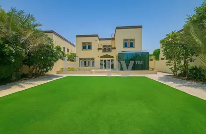 فيلا - 3 غرف نوم - 4 حمامات للايجار في التراث - جميرا بارك - دبي