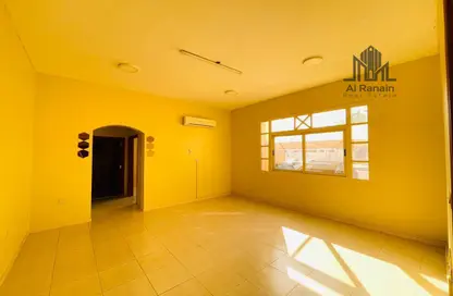 Empty Room image for: Apartment - 1 Bedroom - 1 Bathroom for rent in Al Ameriya - Al Jimi - Al Ain, Image 1