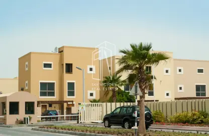 Villa - 4 Bedrooms - 6 Bathrooms for rent in Hemaim Community - Al Raha Gardens - Abu Dhabi