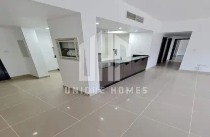 Apartment - 2 Bedrooms - 2 Bathrooms for sale in Tower 10 - Al Reef Downtown - Al Reef - Abu Dhabi