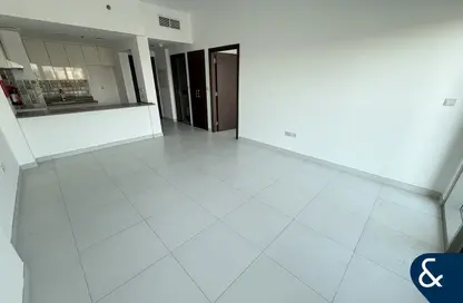 شقة - غرفة نوم - 2 حمامات للايجار في مبنى ربدان - موتور سيتي - دبي