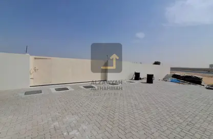 مستودع - استوديو - 2 حمامات للايجار في الصجعة الصناعية - آلصجعه - الشارقة