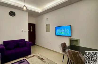 Apartment - 1 Bedroom - 2 Bathrooms for rent in Corniche Tower - Ajman Corniche Road - Ajman