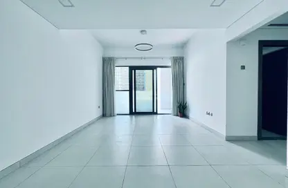 Apartment - 1 Bedroom - 2 Bathrooms for rent in Jumeirah Garden City - Al Satwa - Dubai