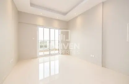 شقة - 1 حمام للايجار في برج هيرا - مدينة دبي الرياضية - دبي