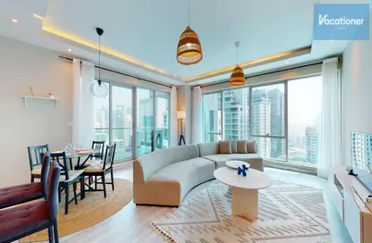 Living / Dining Room image for: Apartment - 2 Bedrooms - 2 Bathrooms for rent in Shemara Tower - Marina Promenade - Dubai Marina - Dubai, Image 1
