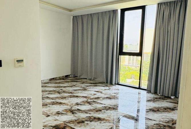 15712400 - Property Image 3