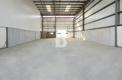 Warehouse - Studio for rent in Phase 1 - Dubai Investment Park (DIP) - Dubai