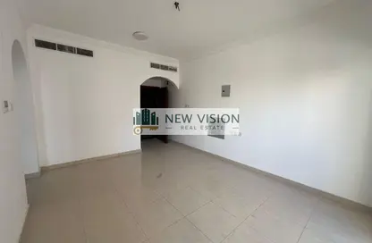 Apartment - 1 Bedroom - 1 Bathroom for rent in Al Qulaya'ah - Al Sharq - Sharjah