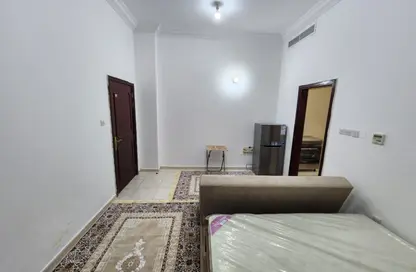 Apartment - Studio - 1 Bathroom for rent in Khalifa City A Villas - Khalifa City A - Khalifa City - Abu Dhabi