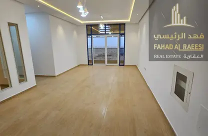 شقة - 2 غرف نوم - 2 حمامات للايجار في برج النعيمية 1 - أبراج النعيمية - النعيمية - عجمان