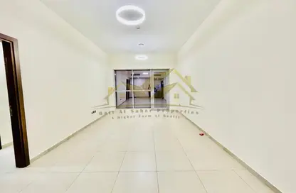 Apartment - 1 Bedroom - 2 Bathrooms for rent in Jumeirah Garden City - Al Satwa - Dubai
