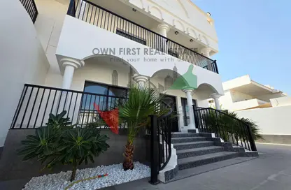 Villa - 5 Bedrooms - 7 Bathrooms for rent in Jumeirah 3 Villas - Jumeirah 3 - Jumeirah - Dubai