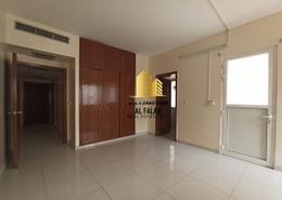 Apartment - 3 bedrooms - 3 bathrooms for rent in Rolla Square - Rolla Area - Sharjah