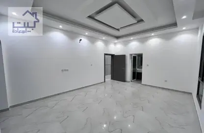 Villa - 4 Bedrooms - 6 Bathrooms for rent in Al Yasmeen - Ajman