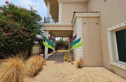 Villa - 5 Bedrooms - 6 Bathrooms for rent in Jumeirah 3 Villas - Jumeirah 3 - Jumeirah - Dubai