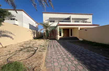 Outdoor House image for: Villa - 3 Bedrooms - 5 Bathrooms for rent in Barashi - Al Badie - Sharjah, Image 1