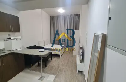 Apartment - 1 Bathroom for rent in Binghatti Apartments - Dubai Silicon Oasis - Dubai