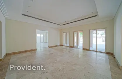 Empty Room image for: Villa - 7 Bedrooms - 7 Bathrooms for rent in Hattan 2 - Hattan - The Lakes - Dubai, Image 1