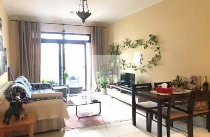 Apartment - 1 Bedroom - 2 Bathrooms for sale in Yansoon 2 - Yansoon - Old Town - Dubai