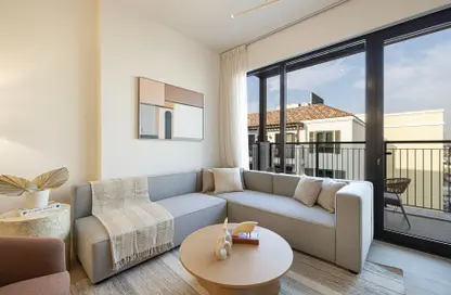 Living Room image for: Apartment - 2 Bedrooms - 2 Bathrooms for rent in La Rive - La Mer - Jumeirah - Dubai, Image 1