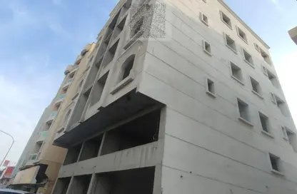 عمارة بالكامل - 8 غرف نوم - 8 حمامات للبيع في برج الكورنيش - طريق كورنيش عجمان - عجمان