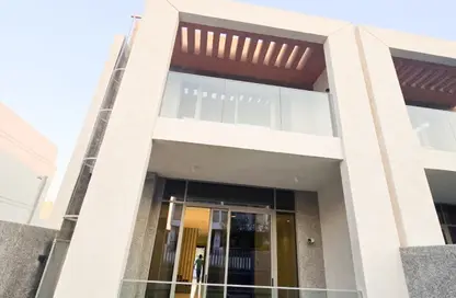 تاون هاوس - 4 غرف نوم - 5 حمامات للايجار في غرب الفرجان - الفرجان - دبي