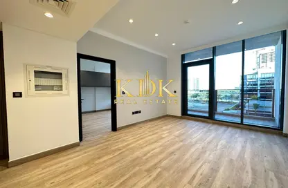 Apartment - 1 Bedroom - 1 Bathroom for rent in Chaimaa Avenue 2 - Chaimaa Avenue Residences - Jumeirah Village Circle - Dubai