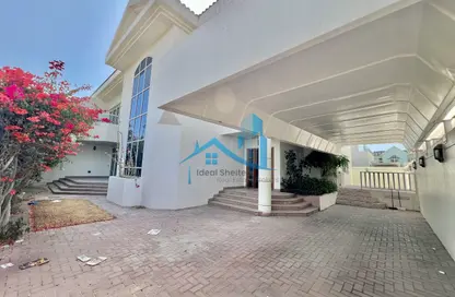 Villa - 5 Bedrooms - 5 Bathrooms for rent in Jumeirah 1 Villas - Jumeirah 1 - Jumeirah - Dubai