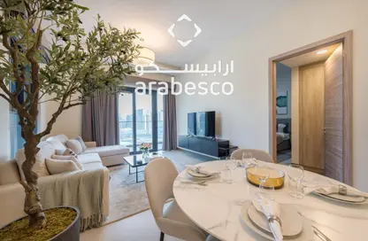 Living / Dining Room image for: Apartment - 1 Bedroom - 2 Bathrooms for sale in SOL Bay - Business Bay - Dubai, Image 1