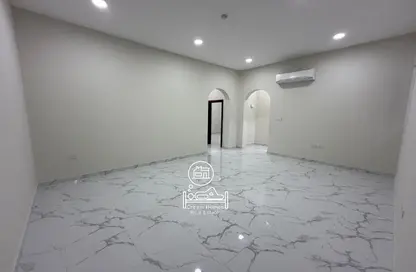 Apartment - 2 Bedrooms - 2 Bathrooms for rent in Madinat Al Riyad - Abu Dhabi