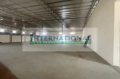 Warehouse - Studio - 4 Bathrooms for rent in Umm Al Thuoob - Umm Al Quwain