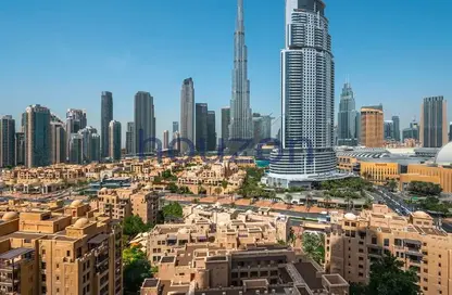 Apartment - 2 Bedrooms - 2 Bathrooms for rent in Burj Royale - Downtown Dubai - Dubai