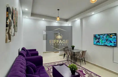 شقة - غرفة نوم - 2 حمامات للايجار في مساكن كورنيش عجمان - طريق كورنيش عجمان - عجمان