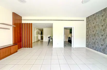 Apartment - 2 Bedrooms - 2 Bathrooms for rent in Al Thayyal 2 - Al Thayyal - Greens - Dubai