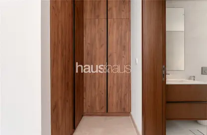 Villa - 4 Bedrooms - 5 Bathrooms for sale in Jumeirah Park Homes - Jumeirah Park - Dubai