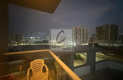 شقة - 2 غرف نوم - 2 حمامات للايجار في سكاي كورتس تاور F - أبراج سكاي كورتس - دبي لاند - دبي