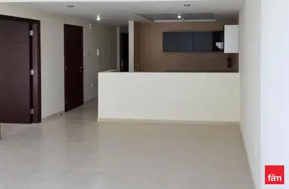 شقة - غرفة نوم - 2 حمامات للبيع في رويال ريزيدنس 2 - رويال ريزدنس - مدينة دبي الرياضية - دبي