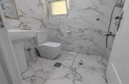Apartment - Studio - 1 Bathroom for rent in Al Saada Street - Al Mushrif - Abu Dhabi