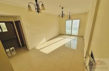 Apartment - 2 Bedrooms - 3 Bathrooms for rent in Muwaileh 29 Building - Muwaileh - Sharjah